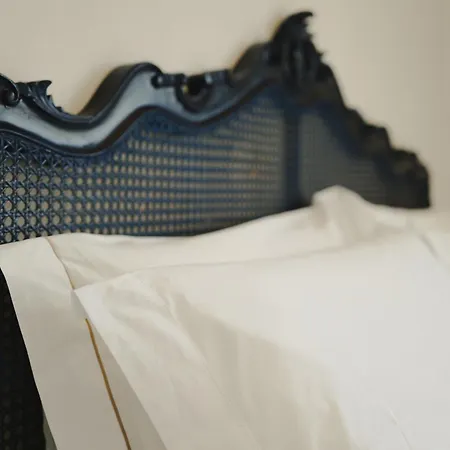 Alojamento de Acomodação e Pequeno-almoço Dimora La Scaledda *